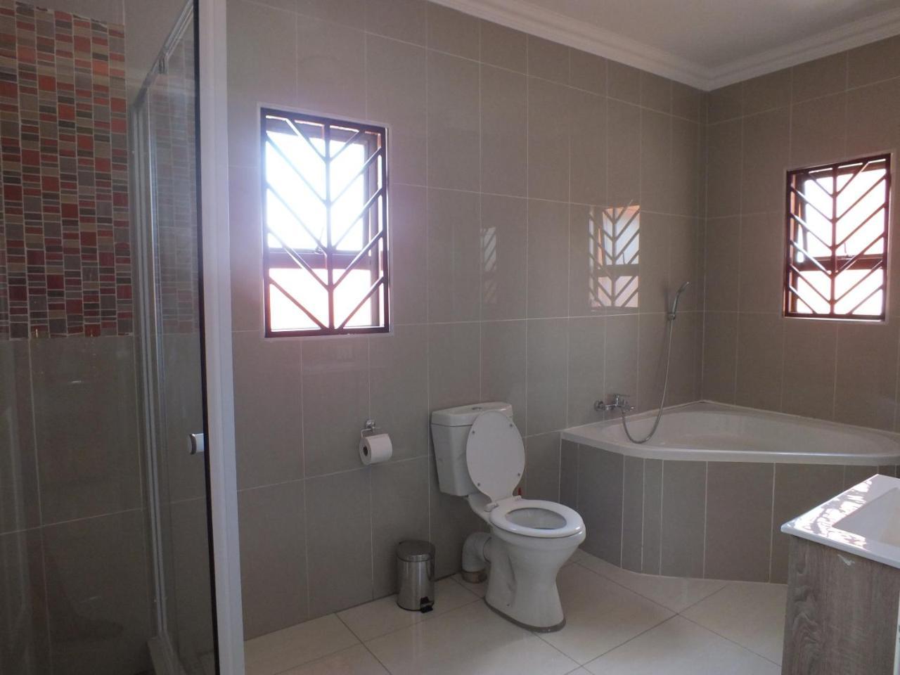 Royal Castle Guest House Windhoek Kültér fotó
